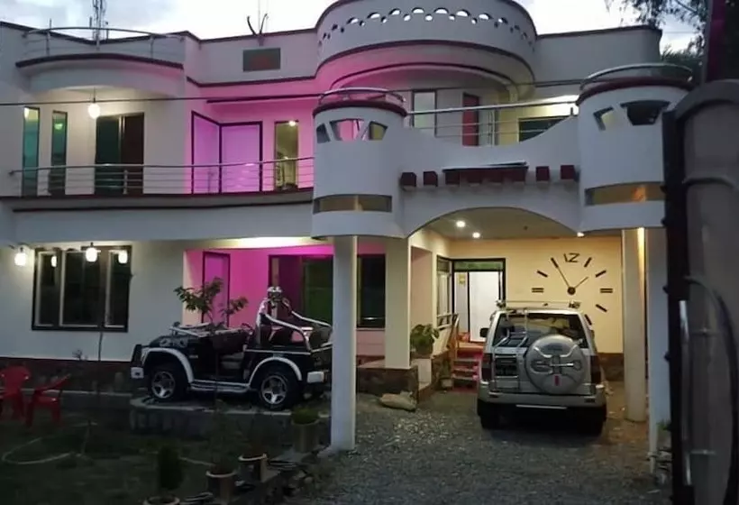 پانسیون Sam Villas Guest House Skardu