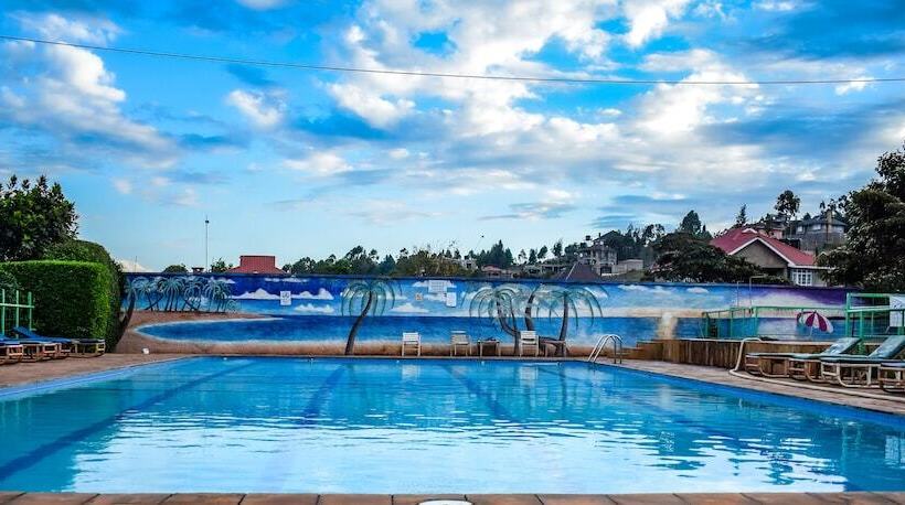 استراحتگاه Rio Breeze Gardens