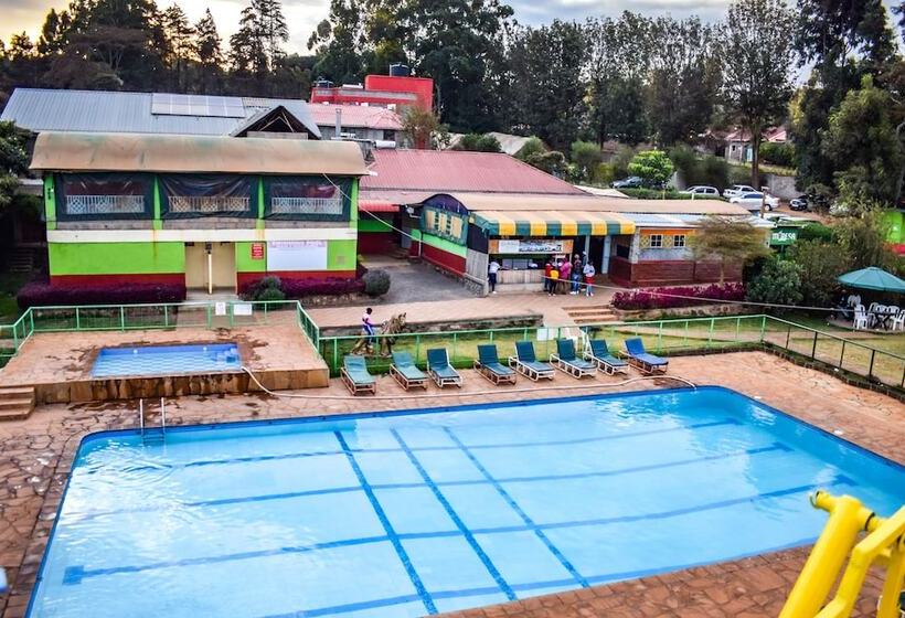 استراحتگاه Rio Breeze Gardens