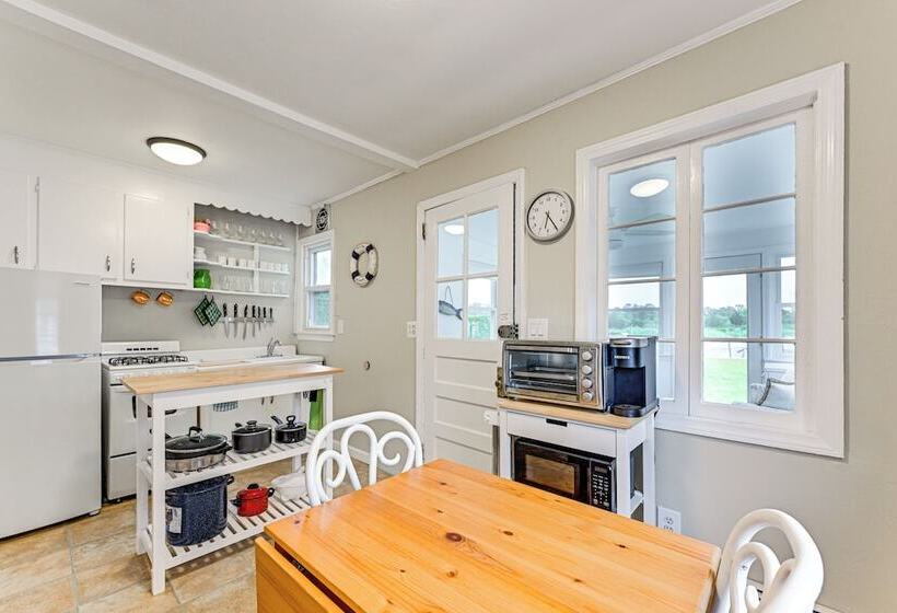 Bayfront East Quogue Retreat W/ Private Boat Dock