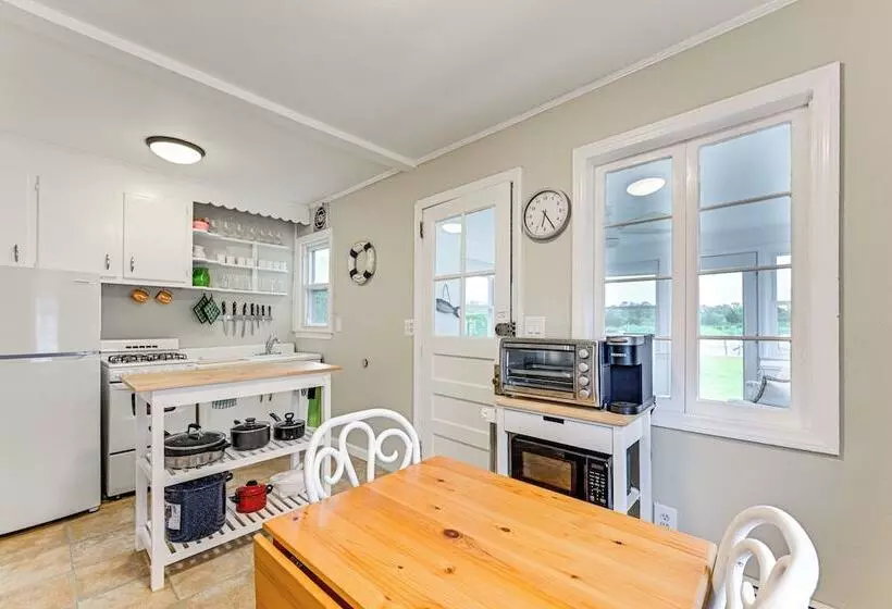 Bayfront East Quogue Retreat W/ Private Boat Dock