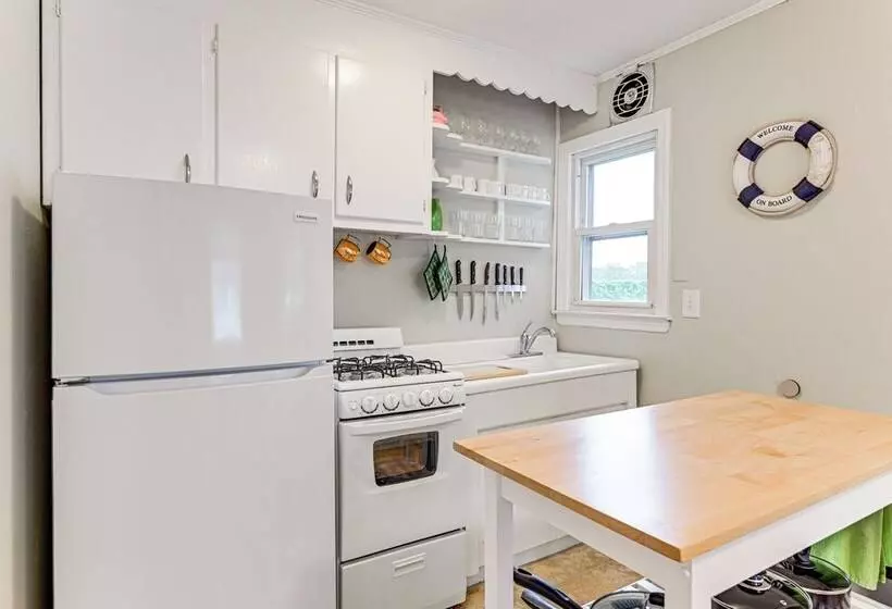 Bayfront East Quogue Retreat W/ Private Boat Dock