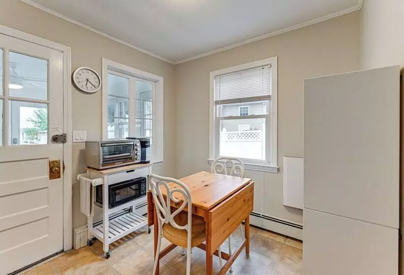 Bayfront East Quogue Retreat W/ Private Boat Dock