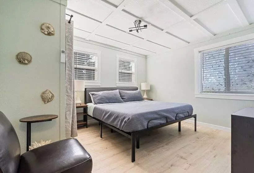 1/2 Mi To Ocean: Copalis Beach Hideaway!