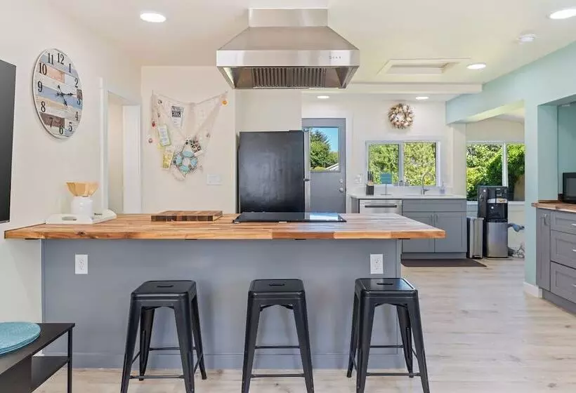 1/2 Mi To Ocean: Copalis Beach Hideaway!