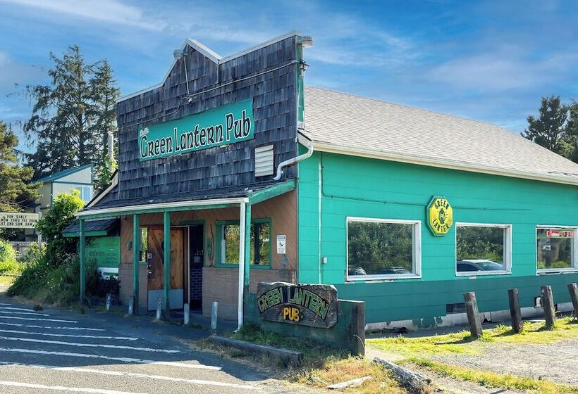 1/2 Mi To Ocean: Copalis Beach Hideaway!