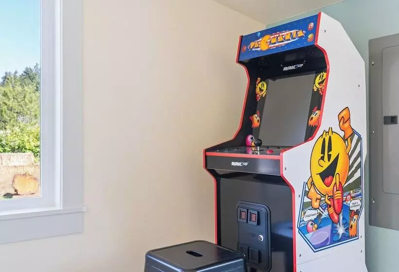 1/2 Mi To Ocean: Copalis Beach Hideaway!