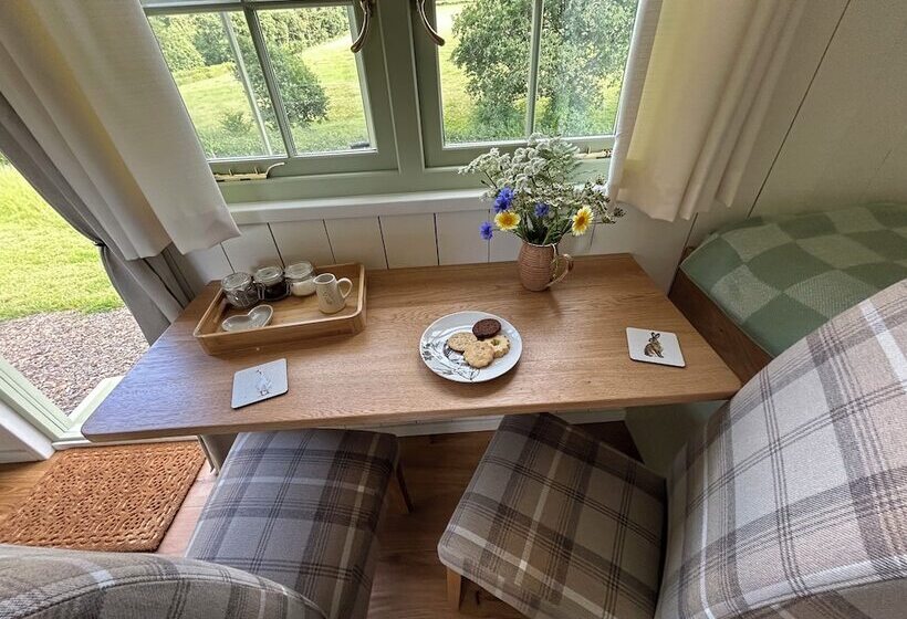 Shepherdhut/retreat/north Devon/firepit/ Exmoor