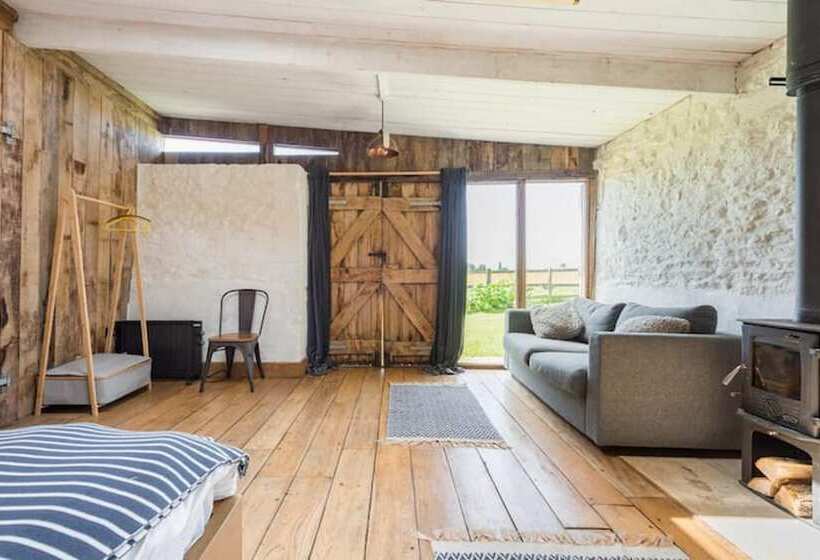 Cozy Studio At Crackstone Barns In Minchinhampton