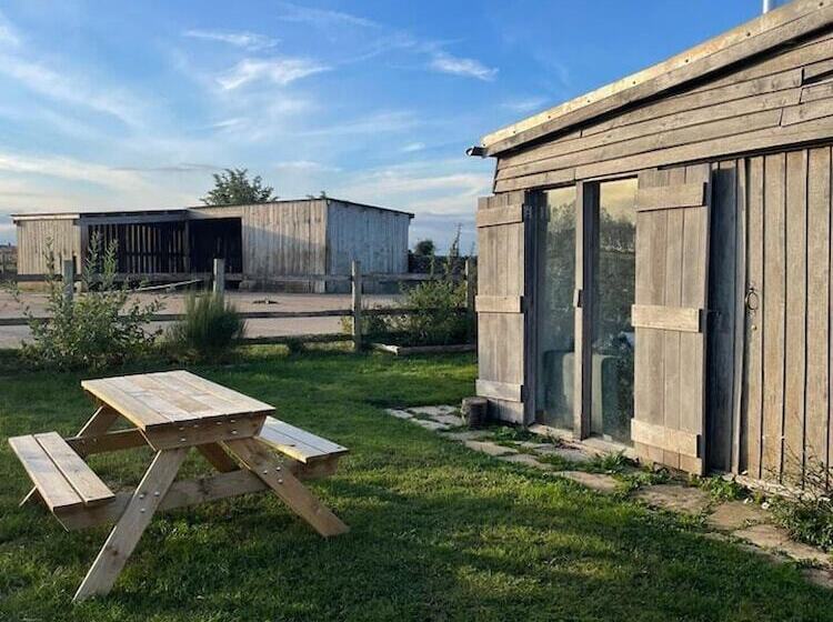 Cozy Studio At Crackstone Barns In Minchinhampton