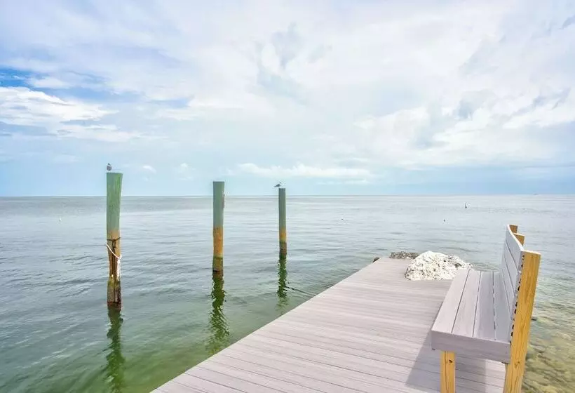 Hotelli Aqua Lodges At 47th Street