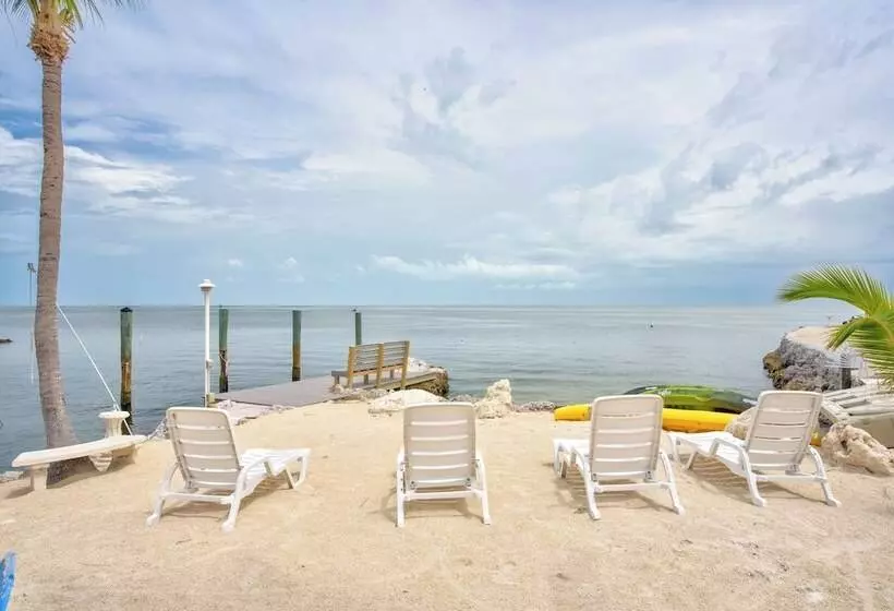 Hotelli Aqua Lodges At 47th Street