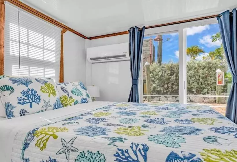 Hotelli Aqua Lodges At 47th Street