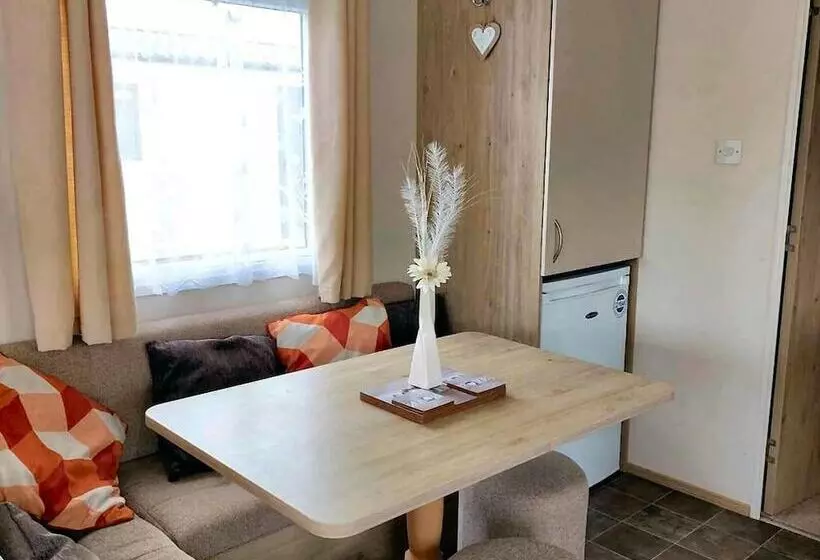 ホテル Forget Me Not Stays Holiday Caravan  3 Bedrooms