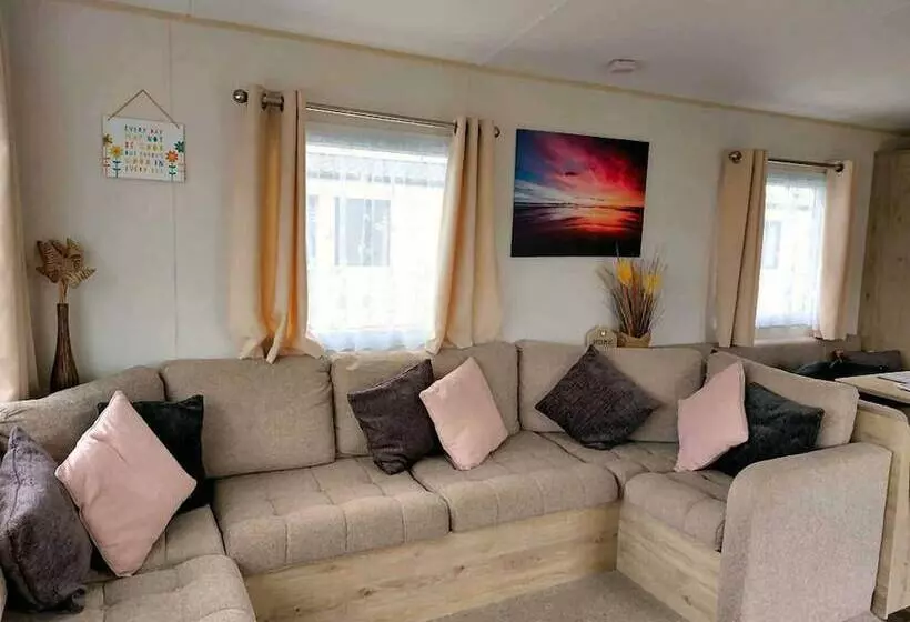 ホテル Forget Me Not Stays Holiday Caravan  3 Bedrooms