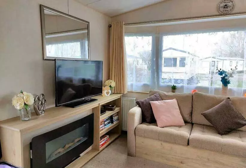ホテル Forget Me Not Stays Holiday Caravan  3 Bedrooms