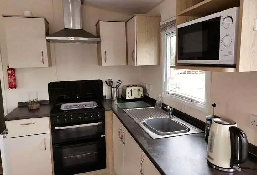 ホテル Forget Me Not Stays Holiday Caravan  3 Bedrooms