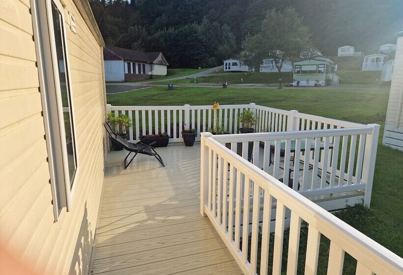 Hotel Tranquil Lodge Retreat In Beattock