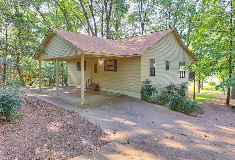 Waterfront Wheeler Lake Home W/ Furnished Deck