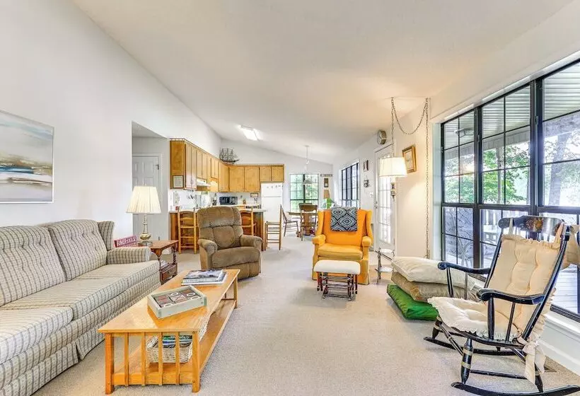 Waterfront Wheeler Lake Home W/ Furnished Deck