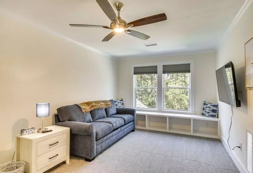 Lakefront Mccormick Retreat W/ Patio & Pool Access