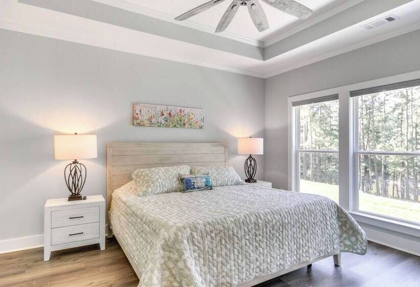 Lakefront Mccormick Retreat W/ Patio & Pool Access