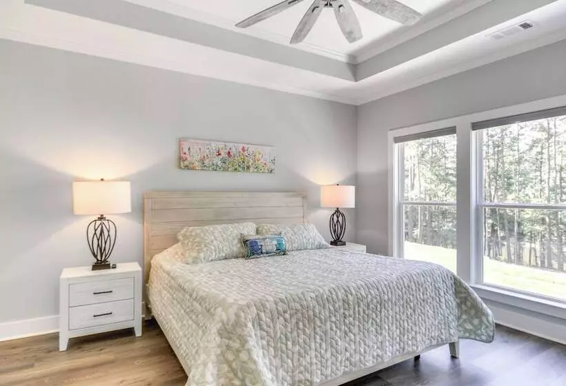 Lakefront Mccormick Retreat W/ Patio & Pool Access