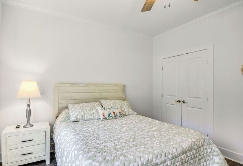 Lakefront Mccormick Retreat W/ Patio & Pool Access