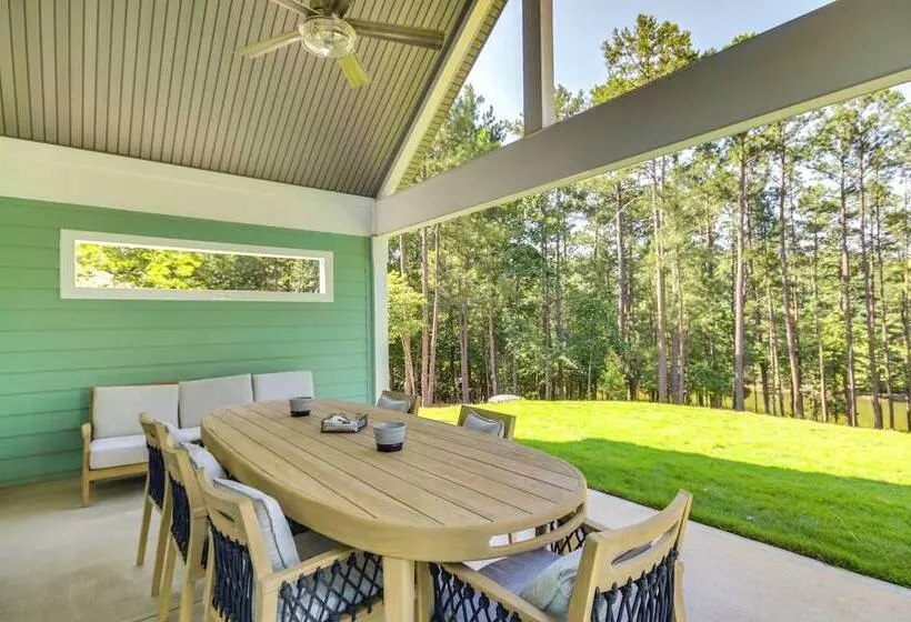 Lakefront Mccormick Retreat W/ Patio & Pool Access