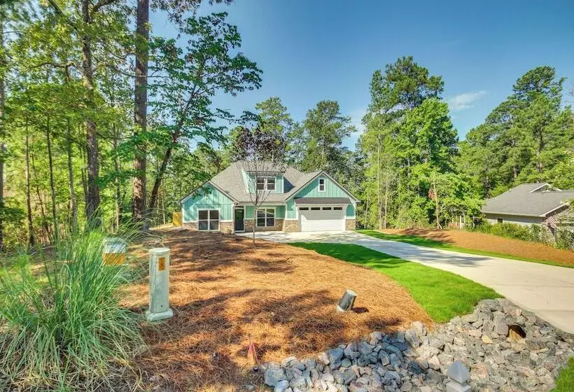 Lakefront Mccormick Retreat W/ Patio & Pool Access