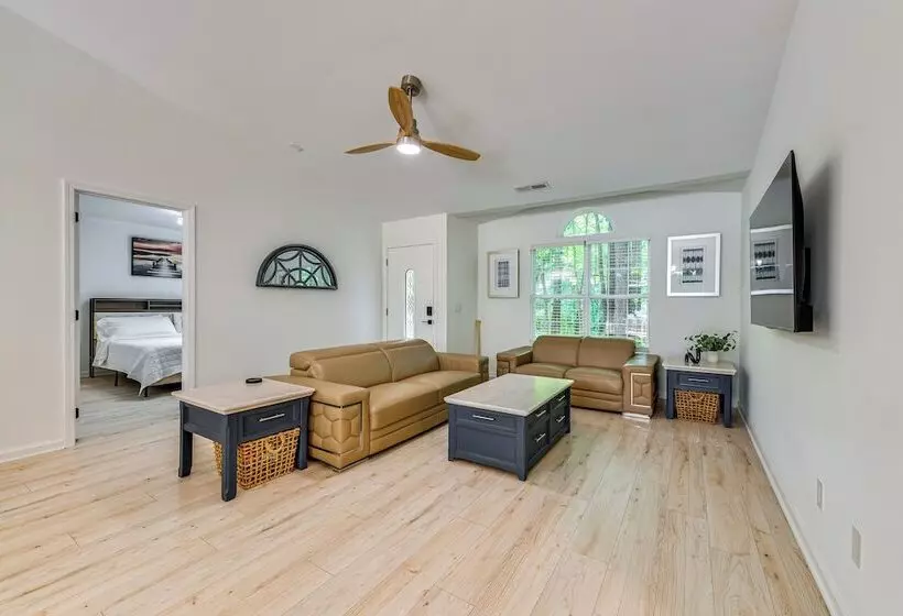 Mooresville Retreat W/ Patio, 1 Mi To Lake Norman!
