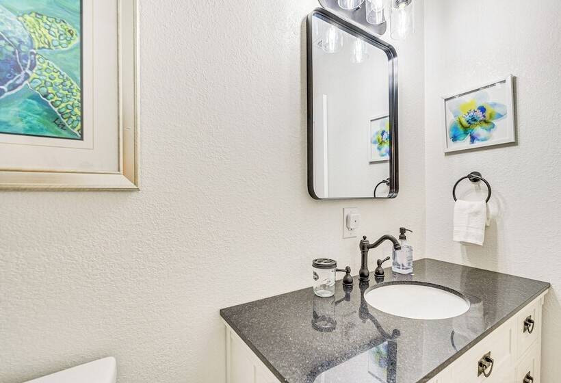 Ocala Home W/ Fenced Yard Near Wec: Dogs Welcome!