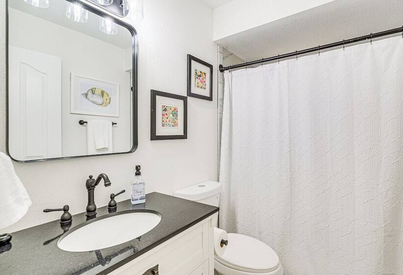 Ocala Home W/ Fenced Yard Near Wec: Dogs Welcome!