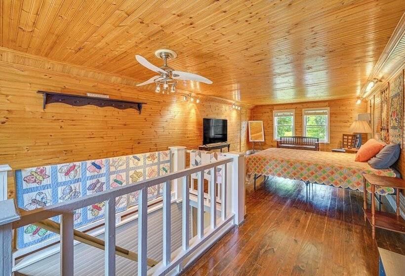 Peaceful Murray Home ~ 8 Mi To Kentucky Lake!