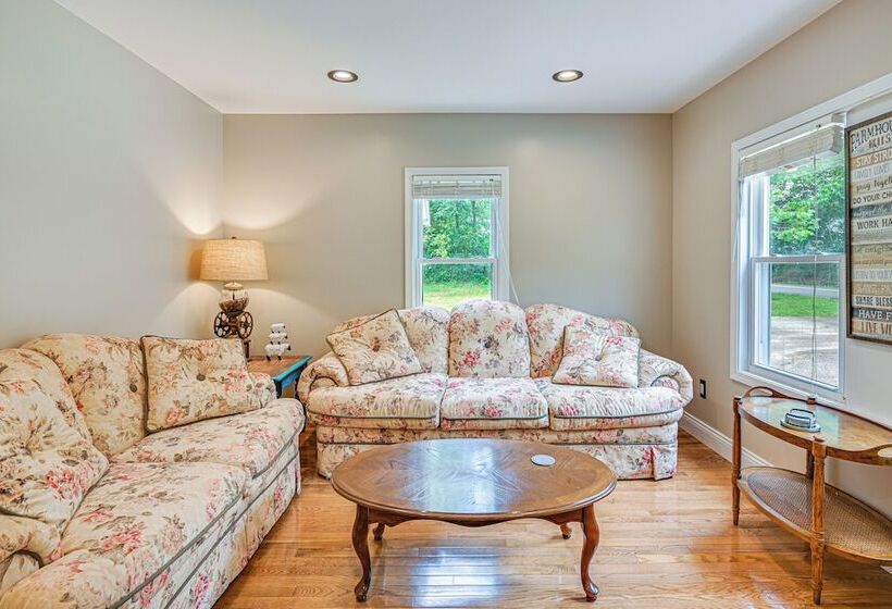 Peaceful Murray Home ~ 8 Mi To Kentucky Lake!