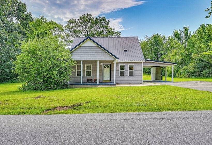 Peaceful Murray Home ~ 8 Mi To Kentucky Lake!