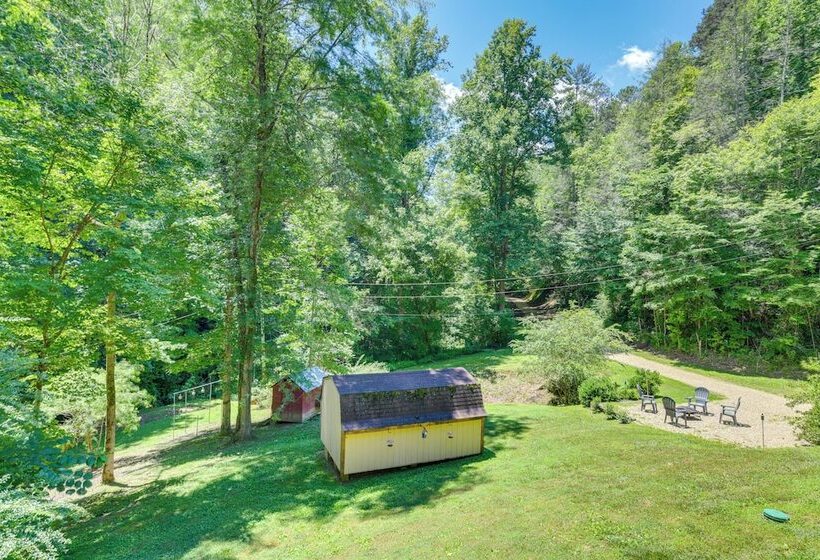 Secluded Cosby Cabin W/ Wraparound Deck