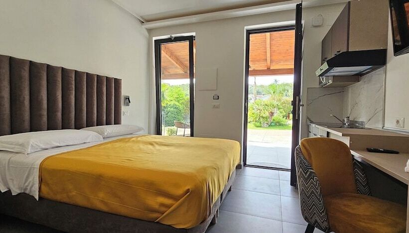 פנסיון Villa Daniela Suites