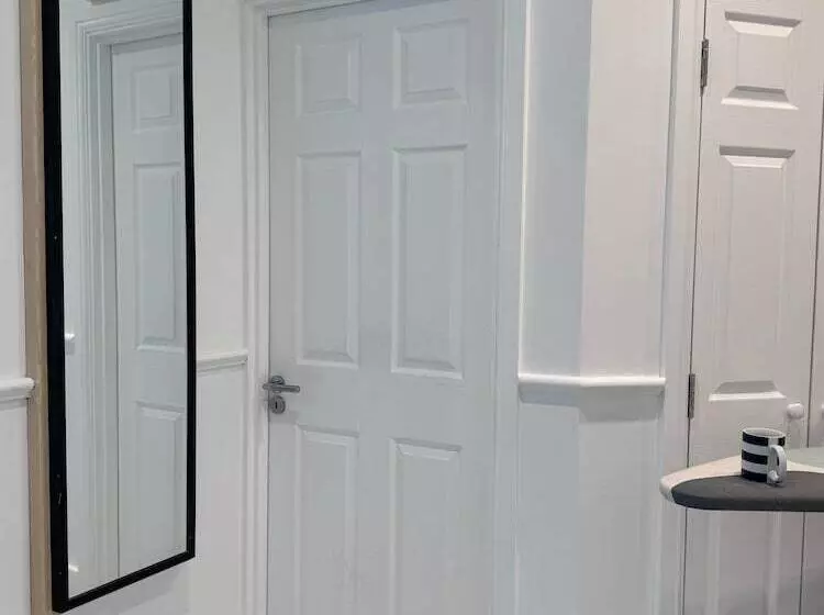 Majatalo Wavertree House