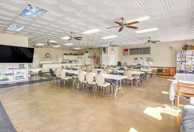 Walk To Indian River From Pet Friendly Home!