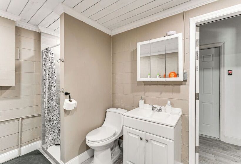 Port Charlotte Abode W/ Heated Pool, Grill & Yard!