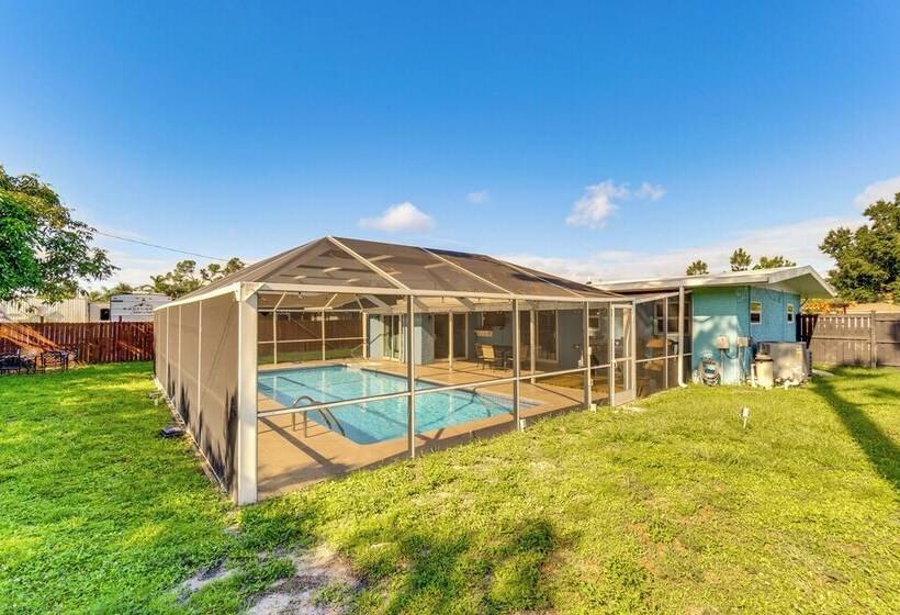 Port Charlotte Abode W/ Heated Pool, Grill & Yard!