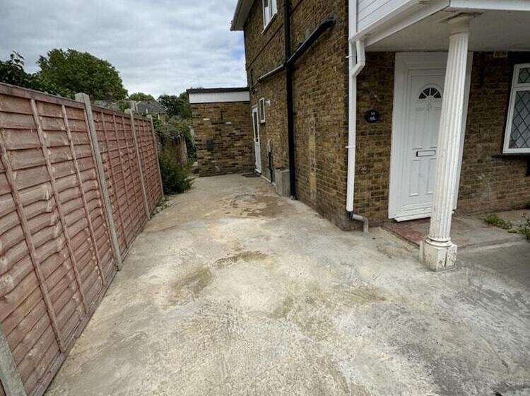 إقامة Drayton Dream House   6 Bedrooms