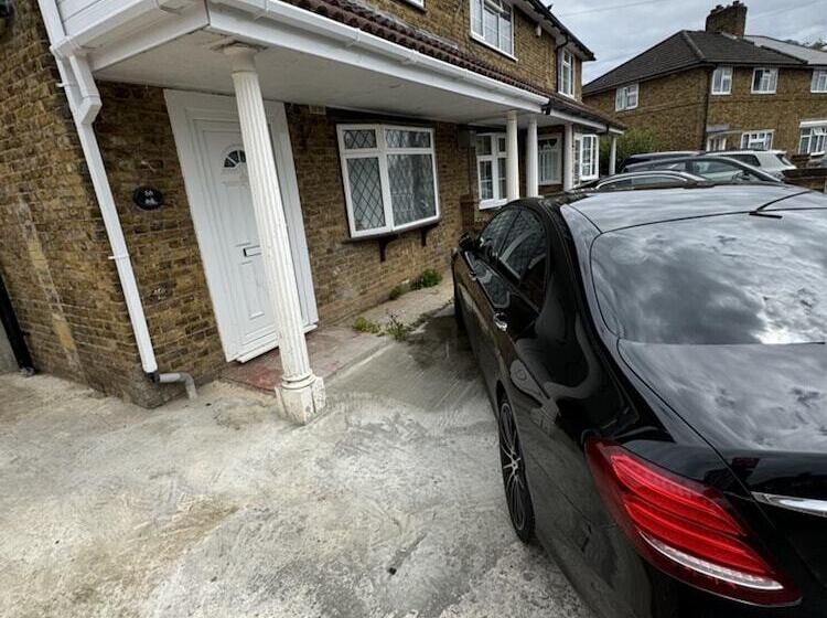 إقامة Drayton Dream House   6 Bedrooms