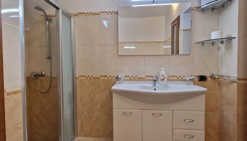 اقامتگاه Spacious House For Trekking Lovers In Maiori Town