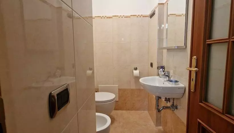 اقامتگاه Spacious House For Trekking Lovers In Maiori Town