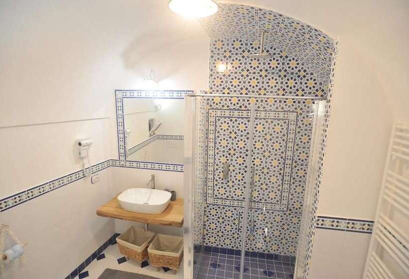 住所  Art House In Amalfi Historical Center Near Beach