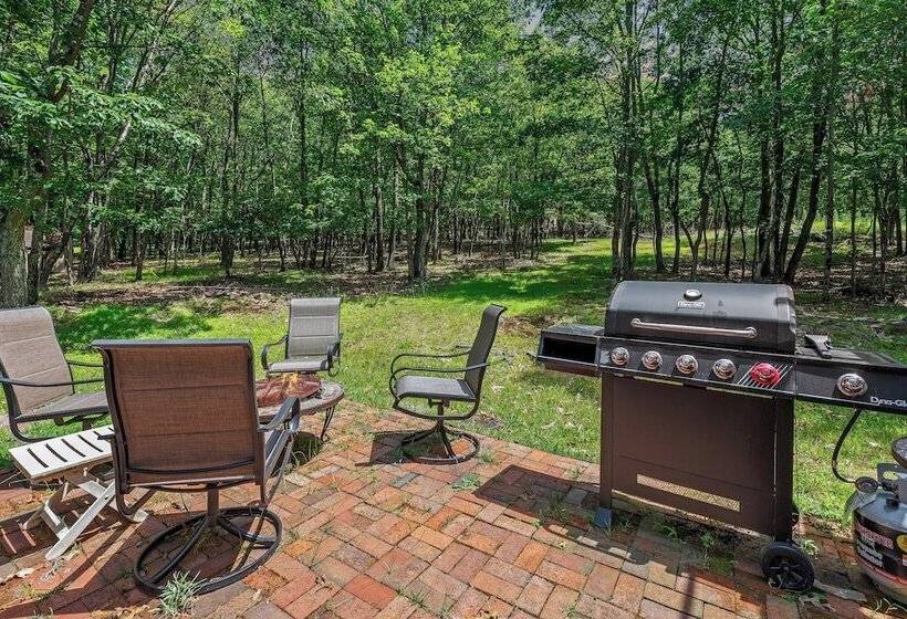 The Great Escape By Avantstay Game Room, Hot Tub