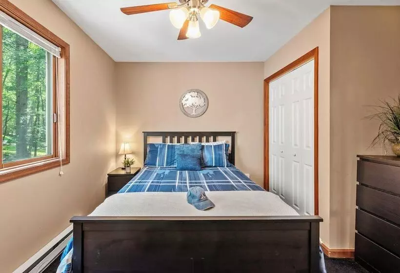 The Great Escape By Avantstay Game Room, Hot Tub