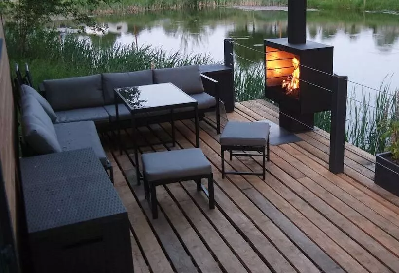 Tinyhousebeidresden1 Direkt Am Badeteich